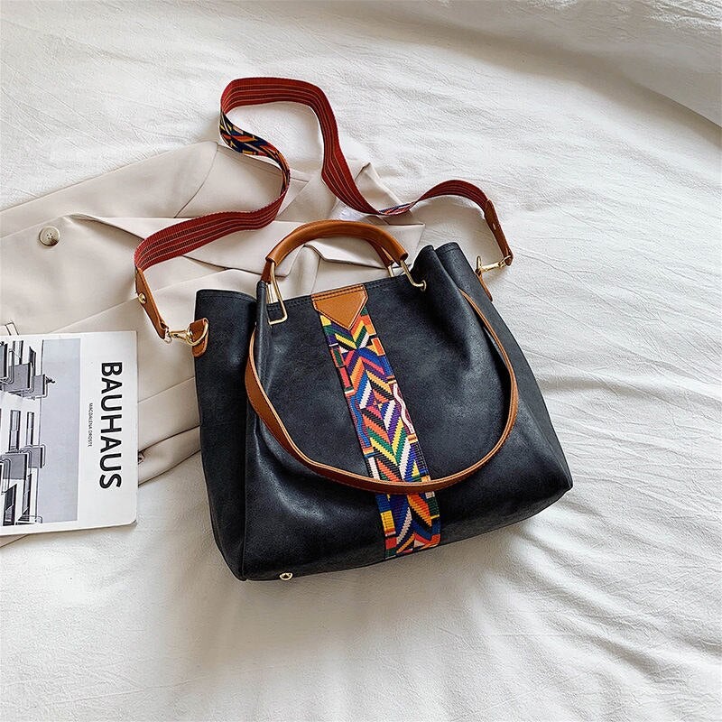 Spacious PU Leather Tote Bag – Everyday Carry, Stylish Accessory